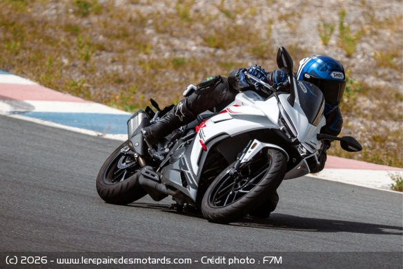 Essai moto Kove 350RR