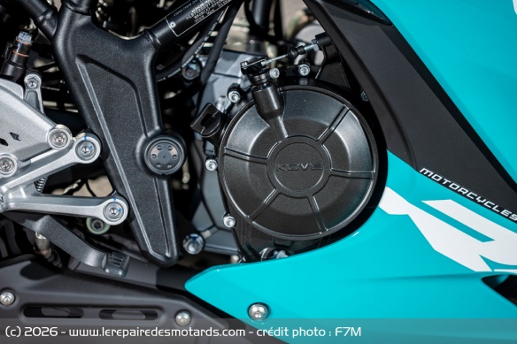 Le bicylindre en ligne de la Kove 350RR