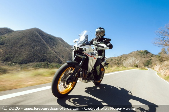 Essai moto Kove 800X GT