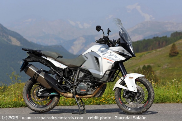 Twin KTM 1290 Super Adventure