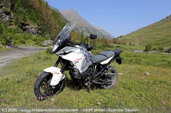 KTM 1290 Super Adventure en montagne