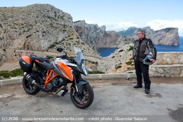 Motard KTM 1290 Super Duke GT