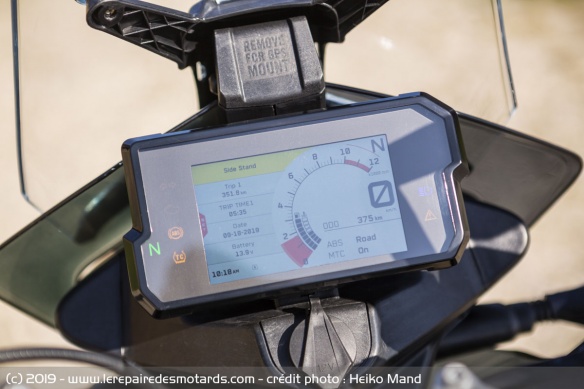 Compteur TFT de la KTM 390 Adventure