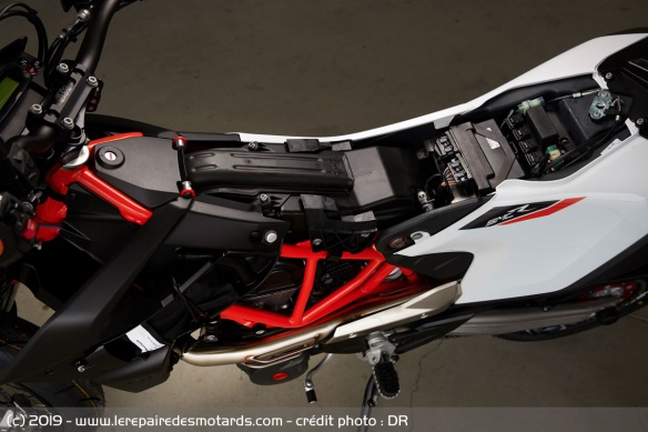 La boite à air de la KTM 690 SMC-R