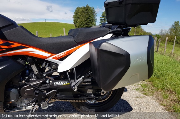 La 790 Adventure se montre plus accessible que les autres trails de la marque