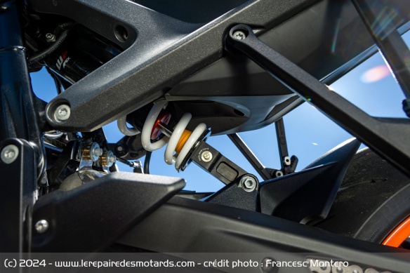 L'amortisseur WP de la KTM 990 Duke
