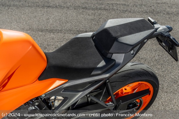 La selle de la KTM 990 Duke