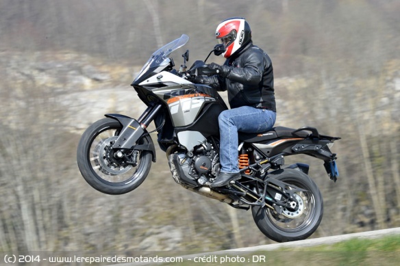 Wheeling sur KTM 1190 Adventure 