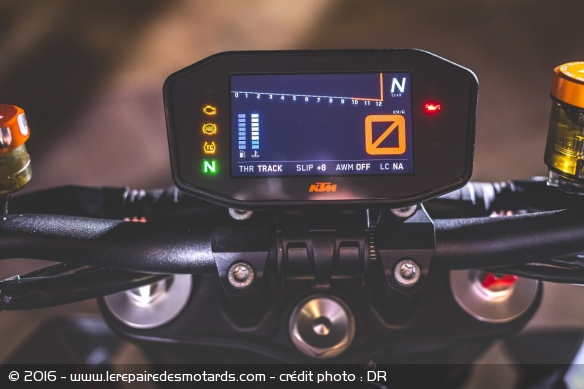 Tableau de bord de la KTM 1290 Super Duke R