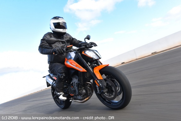 La moto se montre accessible  de nombreux gabarits