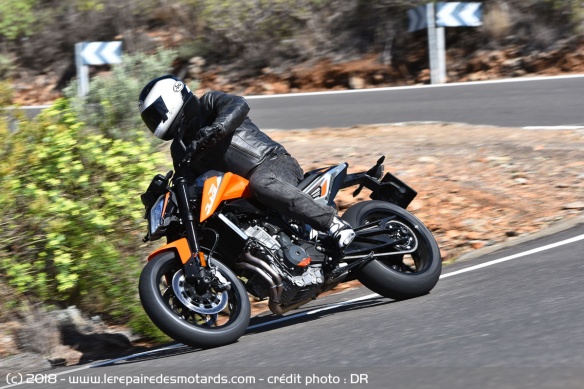 La Duke fait une dmonstration de son agilit sur petites routes