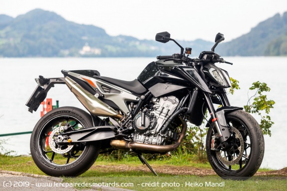 Essai de la KTM 890 Duke R
