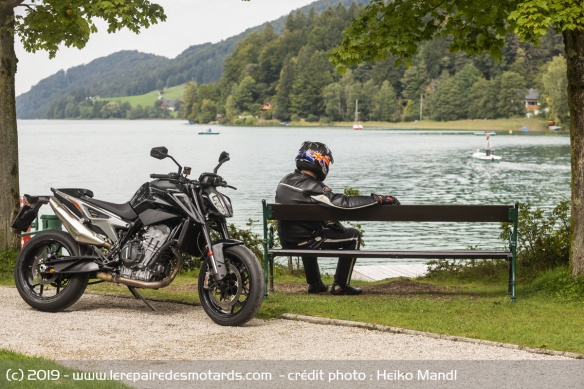 KTM 890 Duke R