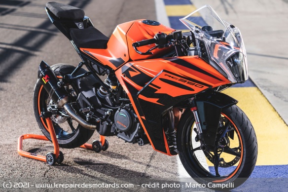 Essai de la KTM RC 390 millésime 2022