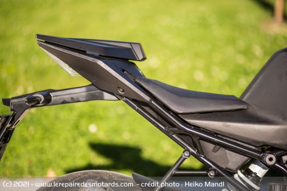 La selle se place désormais à 824 mm de haut