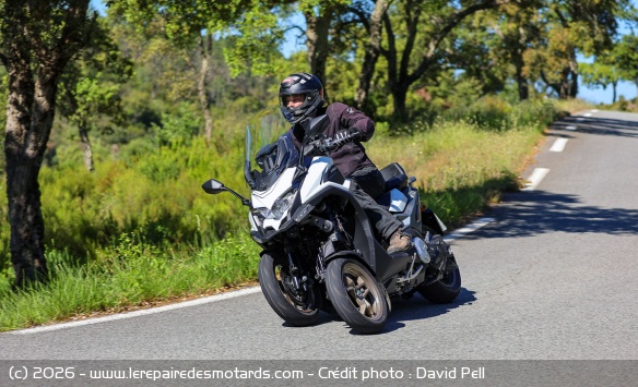 Essai scooter 3-roues Kymco CV3 575