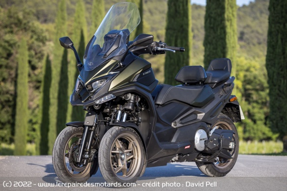 Essai du scooter 3 roues Kymco CV3