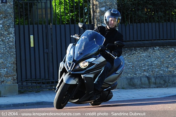 Essai Kymco Downtown sur départementale