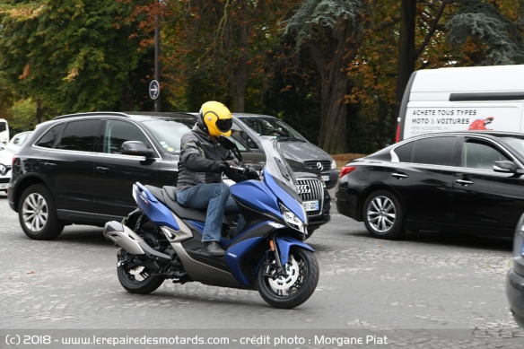 Essai du Kymco XCiting S 400i dans la circulation urbaine