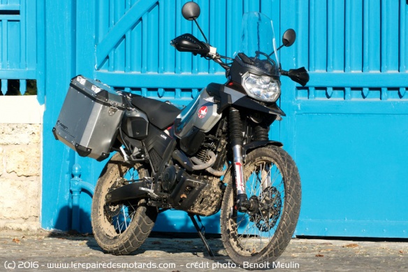 Un vrai trail tout équipé à 4.990 euros. Que vaut la Mash 400 Adventure