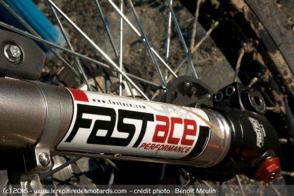 La fourche Fast Ace de 43 mm