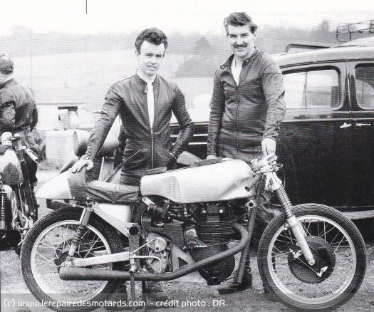 Tommy Robb et Geoff Monty avec la GMS 250 en 1959