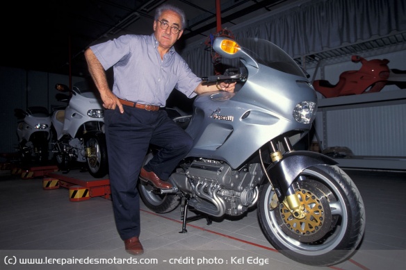 Giancarlo Morbidelli et sa 850 V8 en 1998