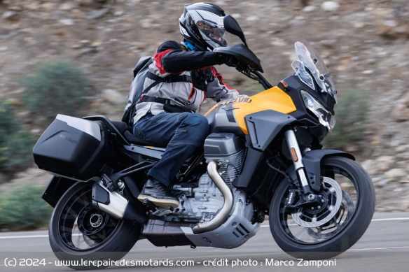 Essai de la Moto Guzzi Stelvio sur route