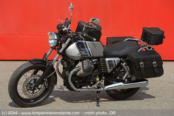 Moto Guzzi V7 Special version bagagerie embarquée