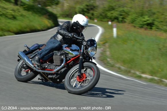Essai Moto Guzzi V7
