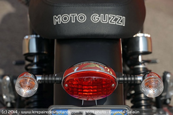 Feu arrière Moto Guzzi V7 Stone