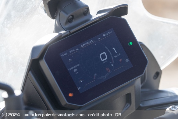Le nouveau compteur TFT de 5 pouces des Moto Guzzi V85 TT