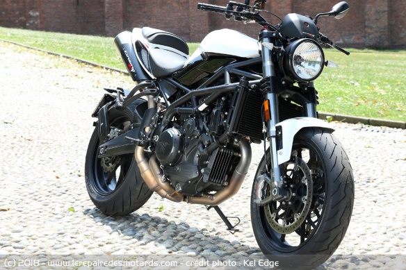 Fourche de la Moto Morini Corsaro 1200 ZT