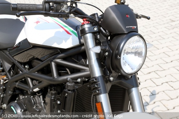 Phare de la Moto Morini Corsaro 1200 ZT