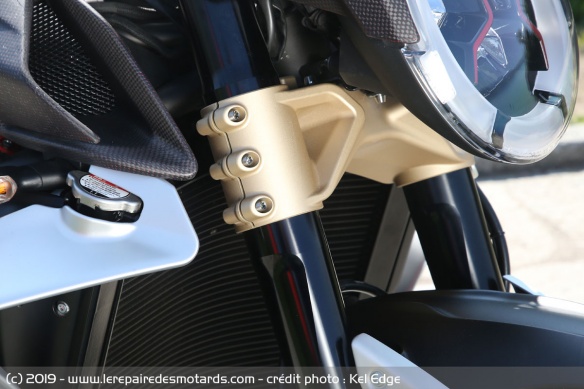 Le fourche Öhlins semi-active