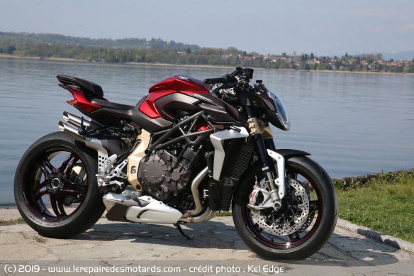 Essai exclusif de la MV Agusta Brutale 1000 Serie Oro