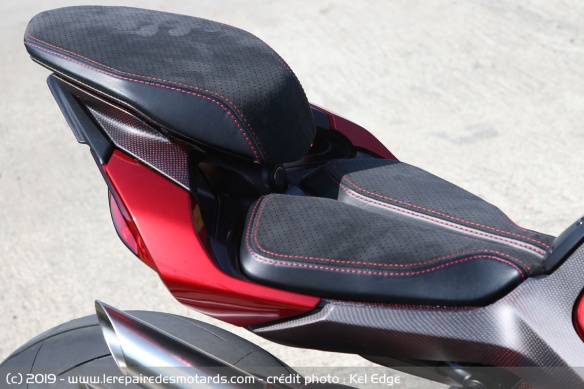 La selle de la MV Agusta Brutale 1000 Serie Oro