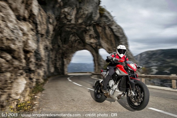 MV Agusta Rivale 800