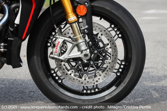 Comme toujours, les étriers Brembo Stylema sont excellents