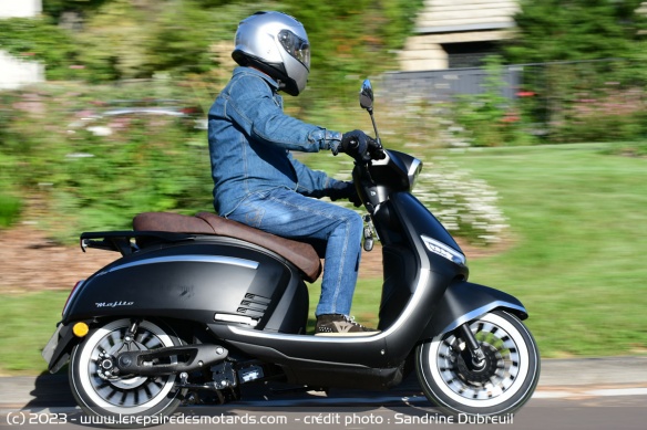 98 km/h de vitesse maximale dans les meilleures conditions possibles