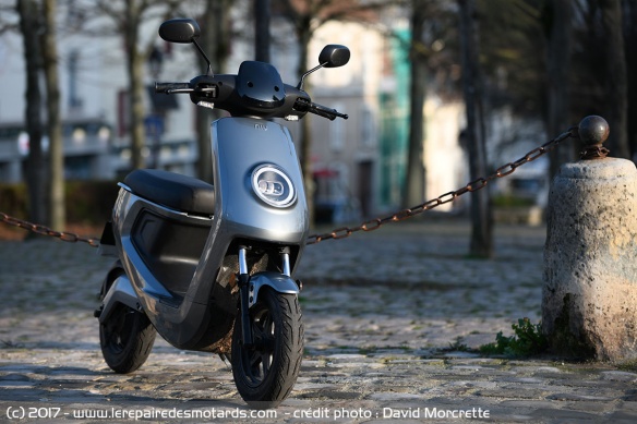 Scooter électrique NIU M1