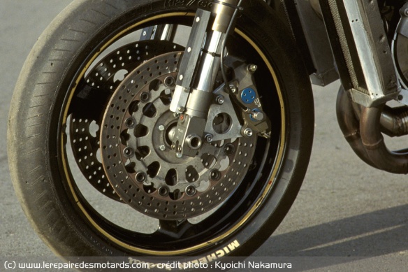 Les freins AP de la Norton Abus NRS 588