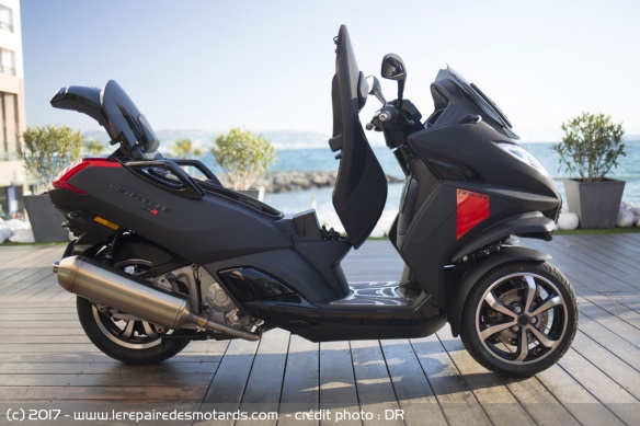 Peugeot Metropolis 400