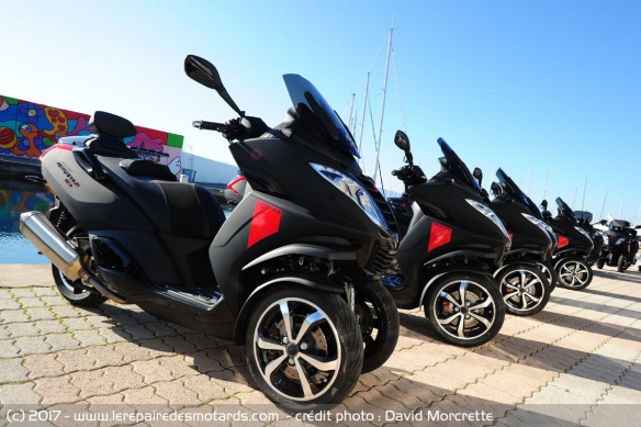 Peugeot Metropolis à la mer