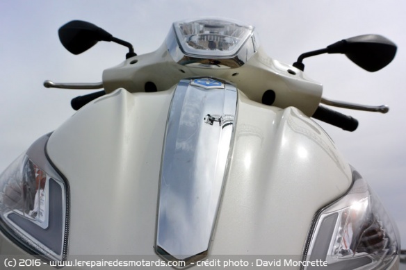 Phare avant Piaggio Medley 125