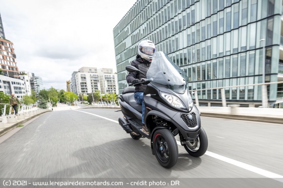 Moteur monocylindre, 4 temps de 399 cm3