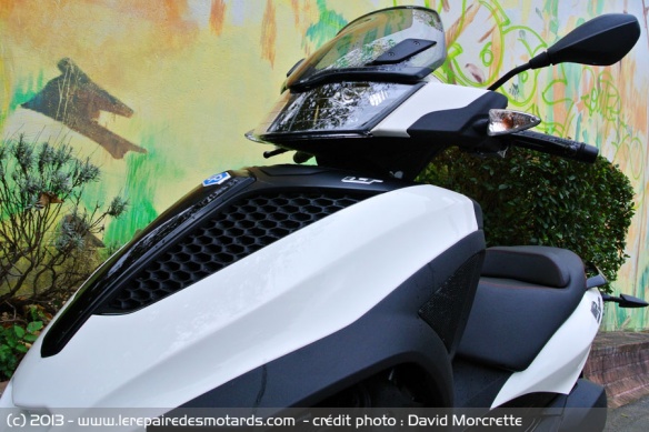 Frontal scooter Piaggio MP3 Yourban