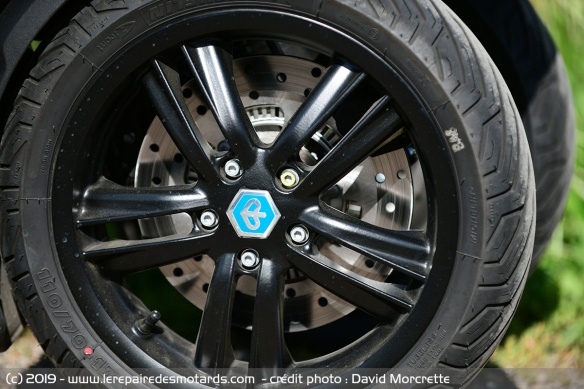 Roues en alliage d'aluminium, av 13