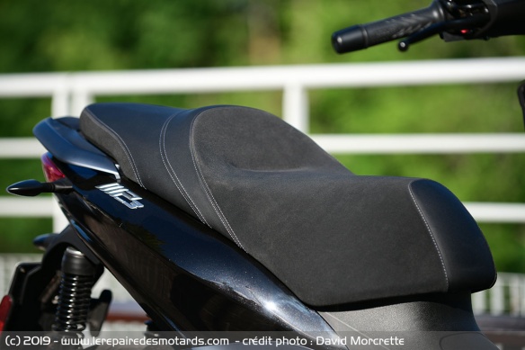 Selle confort avec dosseret conducteur