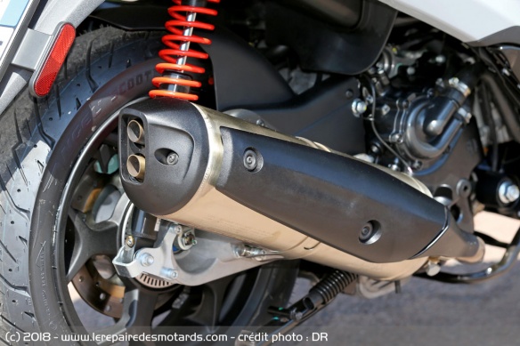 Le silencieux du Piaggio MP3 500 HPE Sport